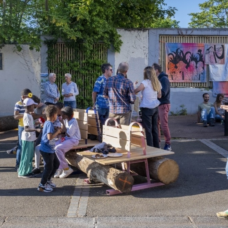 La place des jeunes dans l&rsquo;espace public